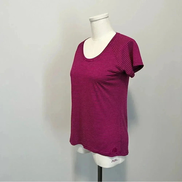 The North Face Flash  Dry T-Shirt - Picture 3 of 10